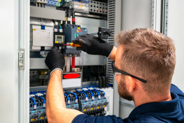Best Emergency Electrical Repair  in Roslyn Estates, NY