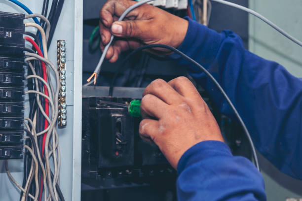 Best Affordable Emergency Electrician  in Roslyn Estates, NY