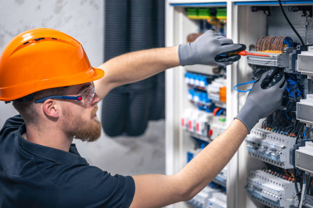 Best Best Electricians Near Me  in Roslyn Estates, NY